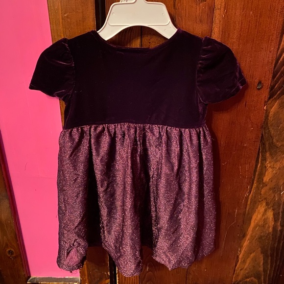 Purple velvet sparkly dress size 5 - Picture 2 of 2